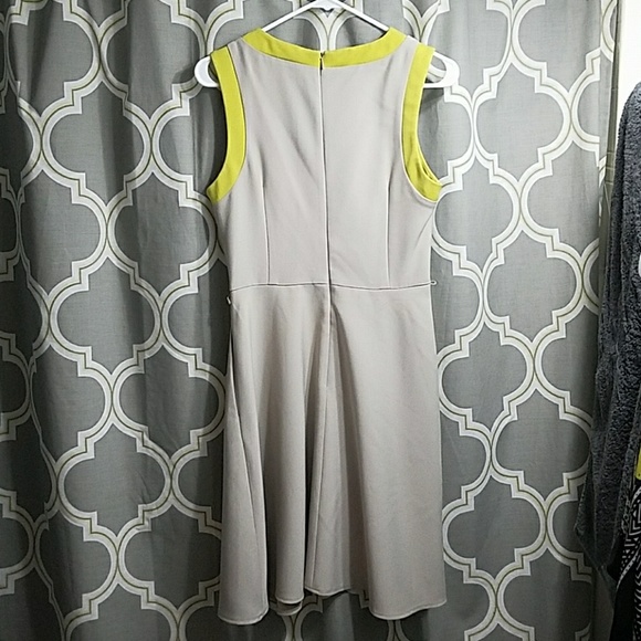 Muse dress - Picture 2 of 4